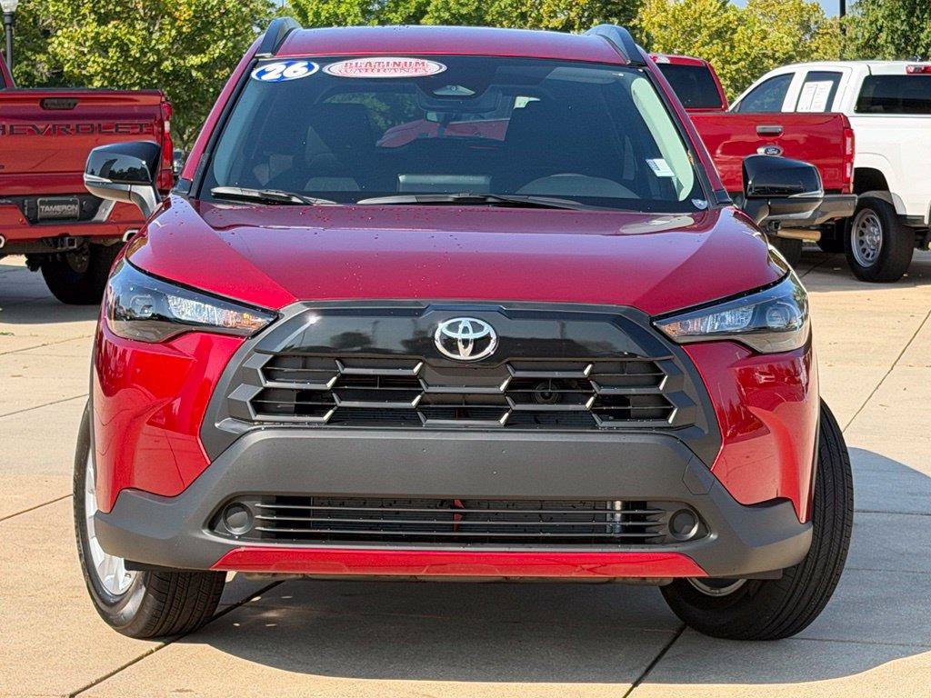 Used 2026 Toyota Corolla Cross LE FWD image 2
