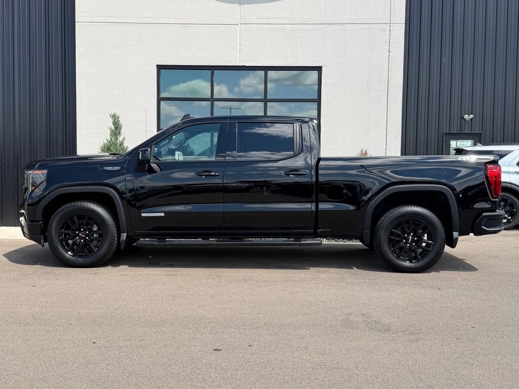 Used 2024 GMC Sierra 1500 Elevation w/ Elevation Premium Package AWD/4WD image 2