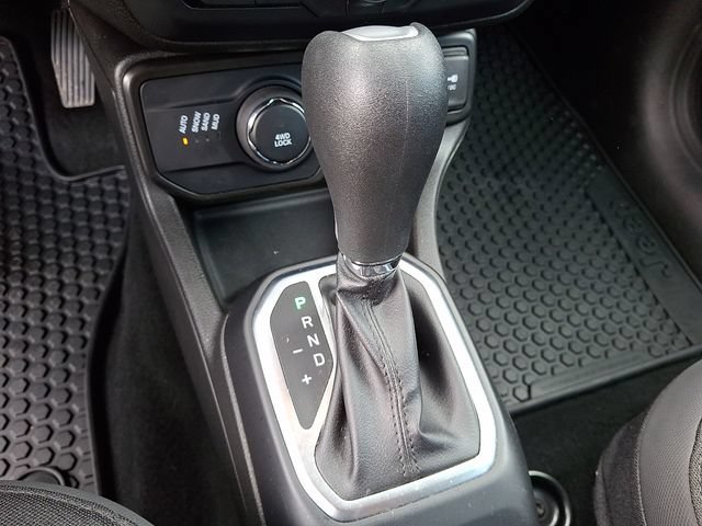 Used 2023 Jeep Renegade Altitude AWD/4WD image 14