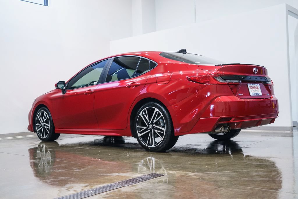 Used 2025 Toyota Camry XSE FWD image 7