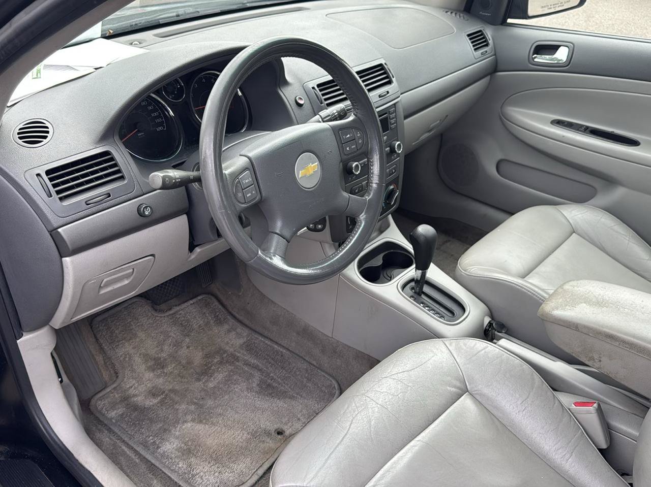 Used 2005 Chevrolet Cobalt LS FWD image 9