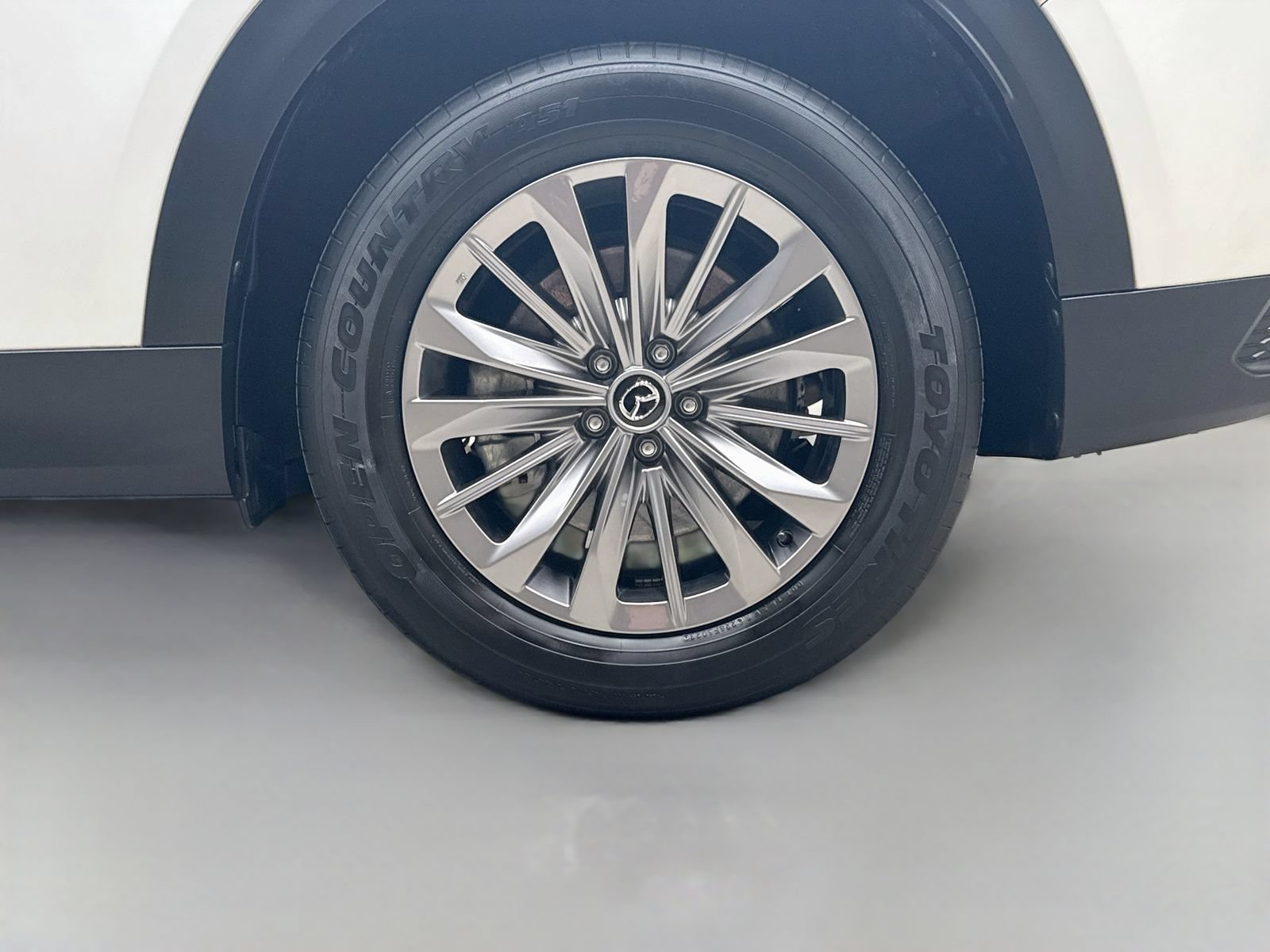 Used 2024 MAZDA CX-90 Plug-In Hybrid w/ Preferred AWD/4WD image 35