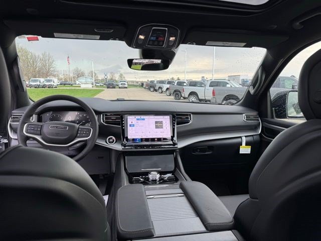 New 2026 Jeep Grand Wagoneer Limited AWD/4WD image 33