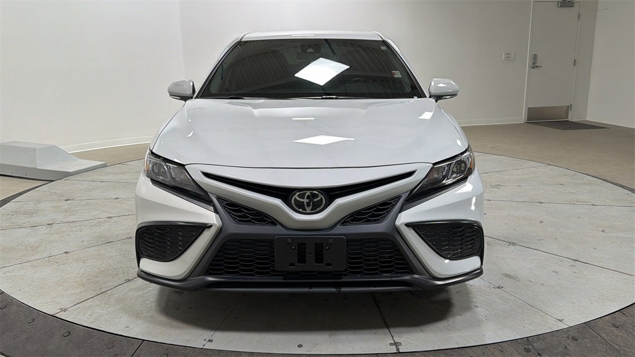 Certified 2022 Toyota Camry SE image 10