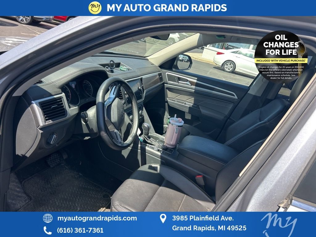 Used 2021 Volkswagen Atlas SE w/ Towing Package AWD/4WD image 7
