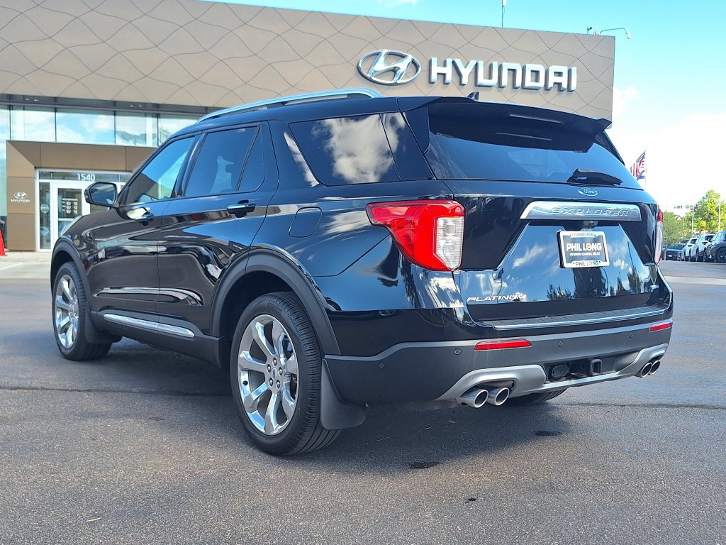Used 2020 Ford Explorer Platinum w/ Premium Technology Package AWD/4WD image 5