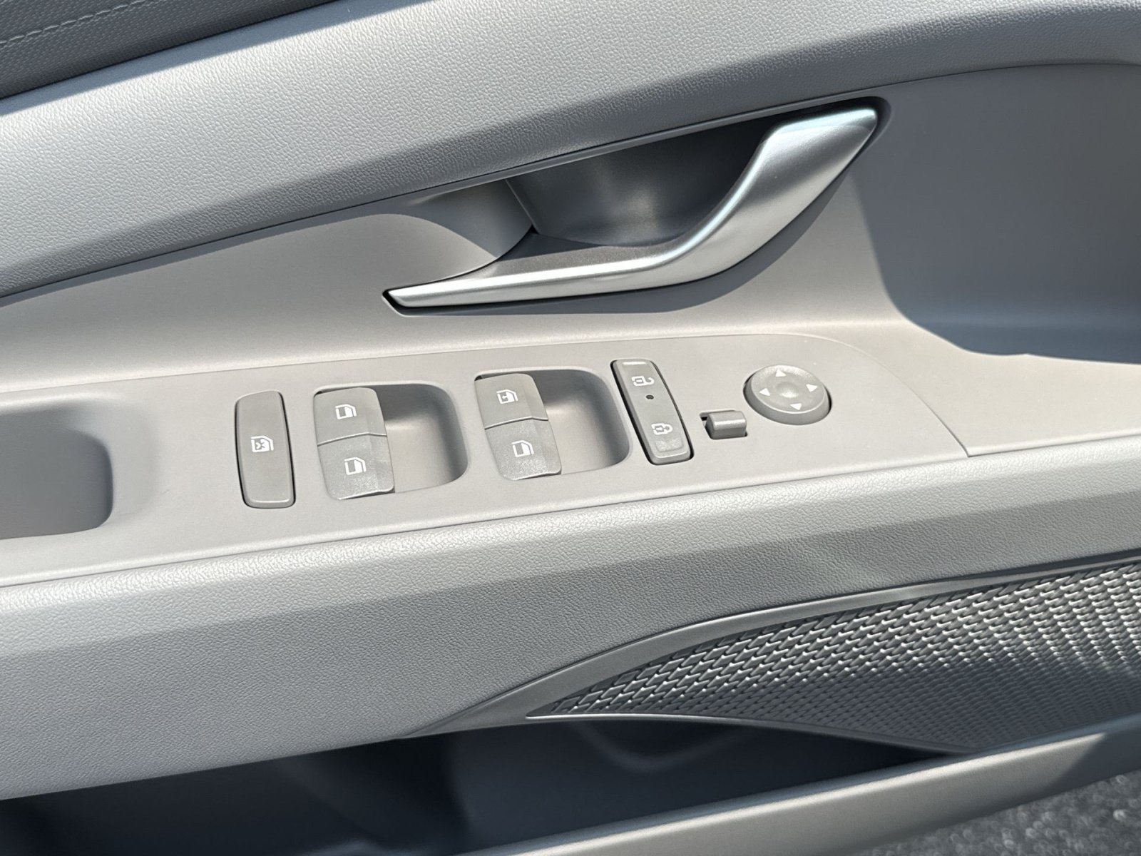 New 2026 Hyundai Elantra SE FWD image 15