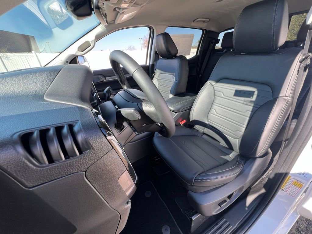 New 2025 Ford Ranger Lariat w/ FX4 Off-Road Package image 11