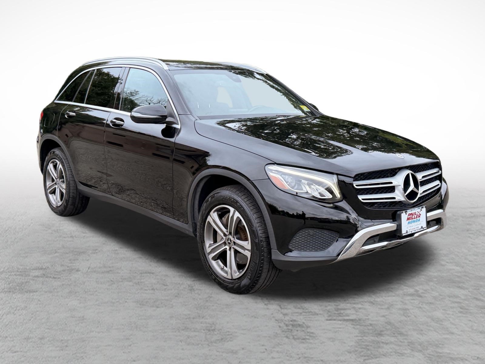 Used 2019 Mercedes-Benz GLC 300 4MATIC image 3