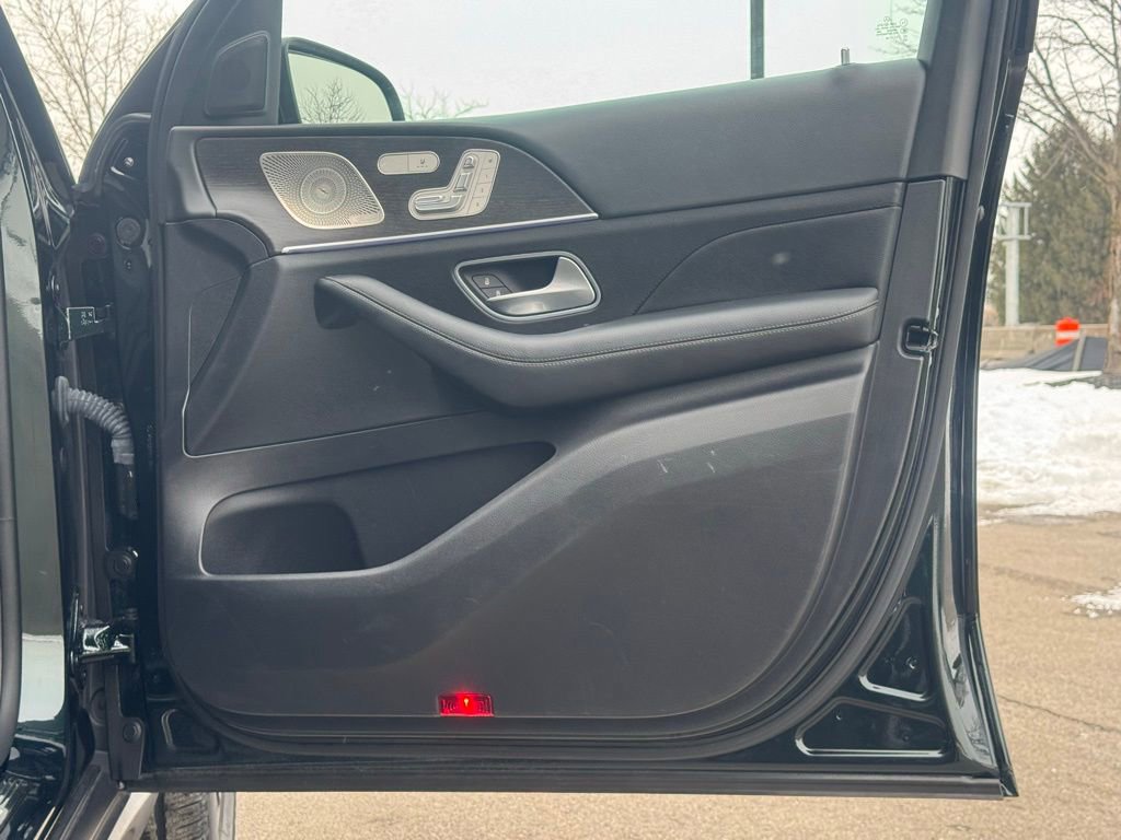 Used 2022 Mercedes-Benz GLE 350 4MATIC w/ Premium Package image 41