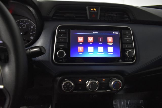 Used 2025 Nissan Versa SV w/ Trunk Package FWD image 17