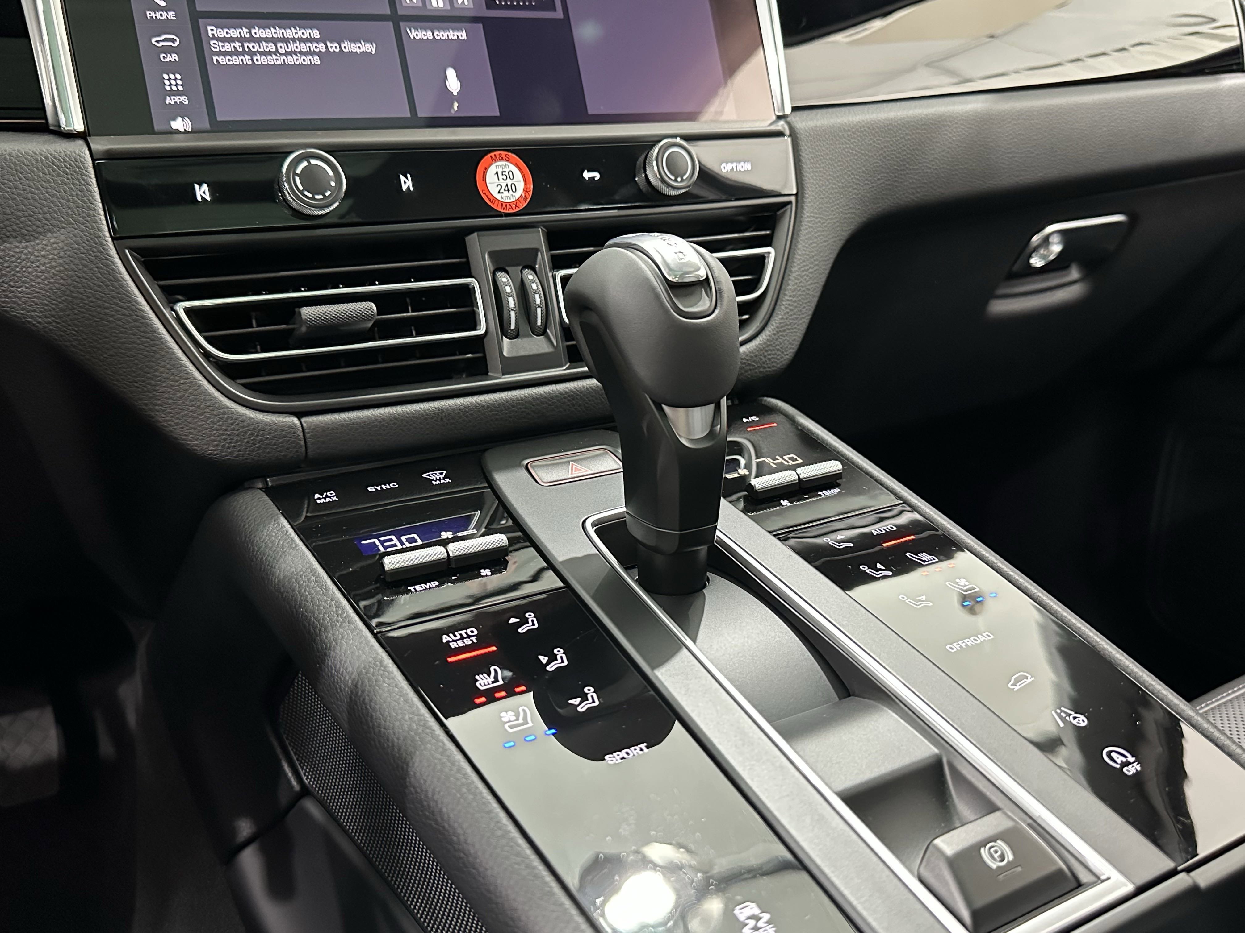 New 2025 Porsche Macan image 36