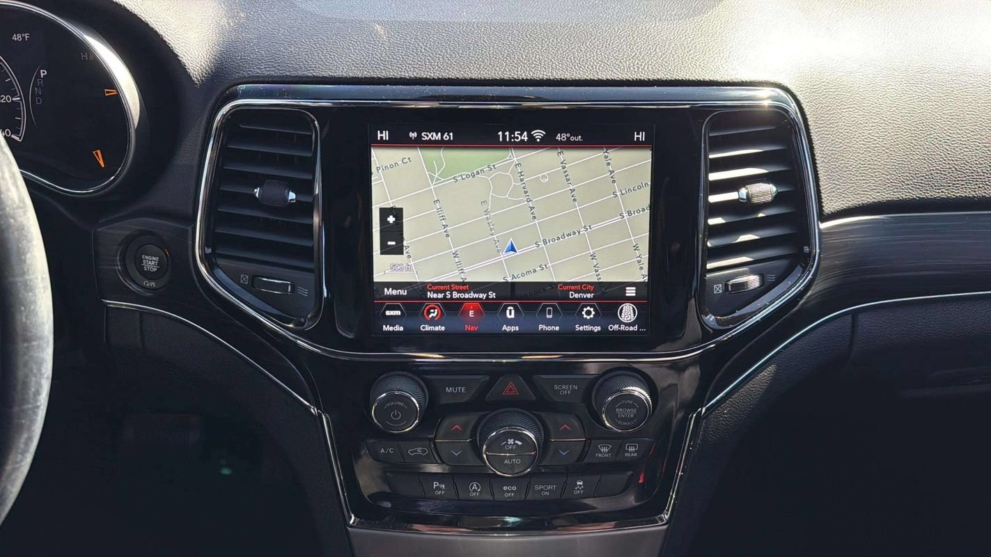 Used 2020 Jeep Grand Cherokee Limited AWD/4WD image 11