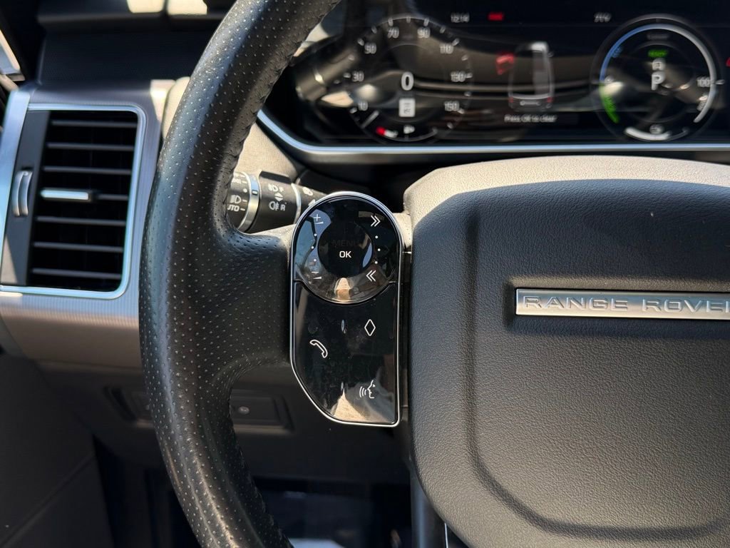 Used 2020 Land Rover Range Rover Sport HSE image 18