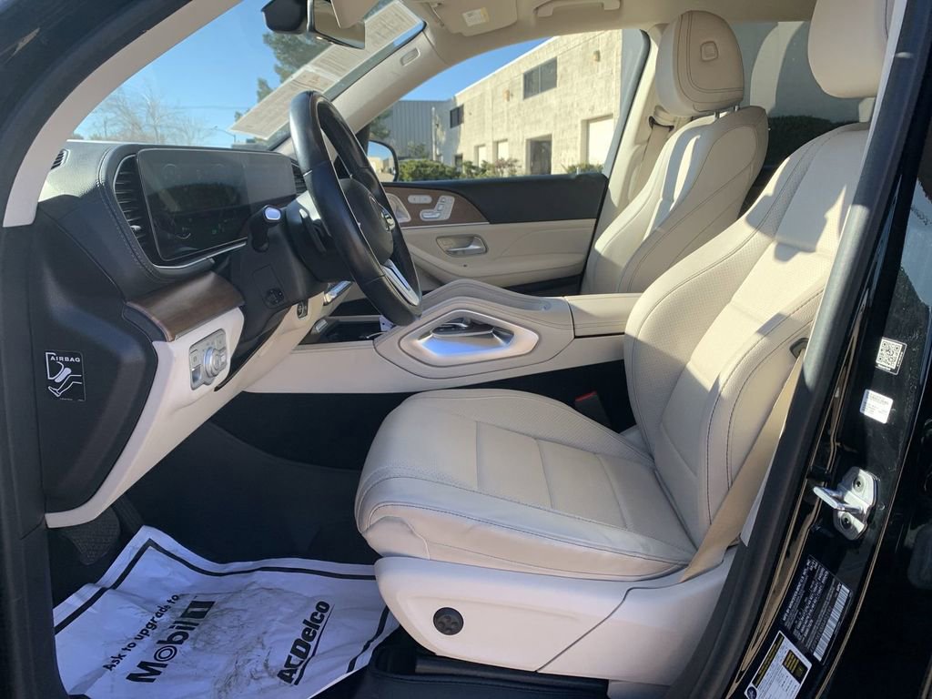 Used 2021 Mercedes-Benz GLS 450 4MATIC image 17