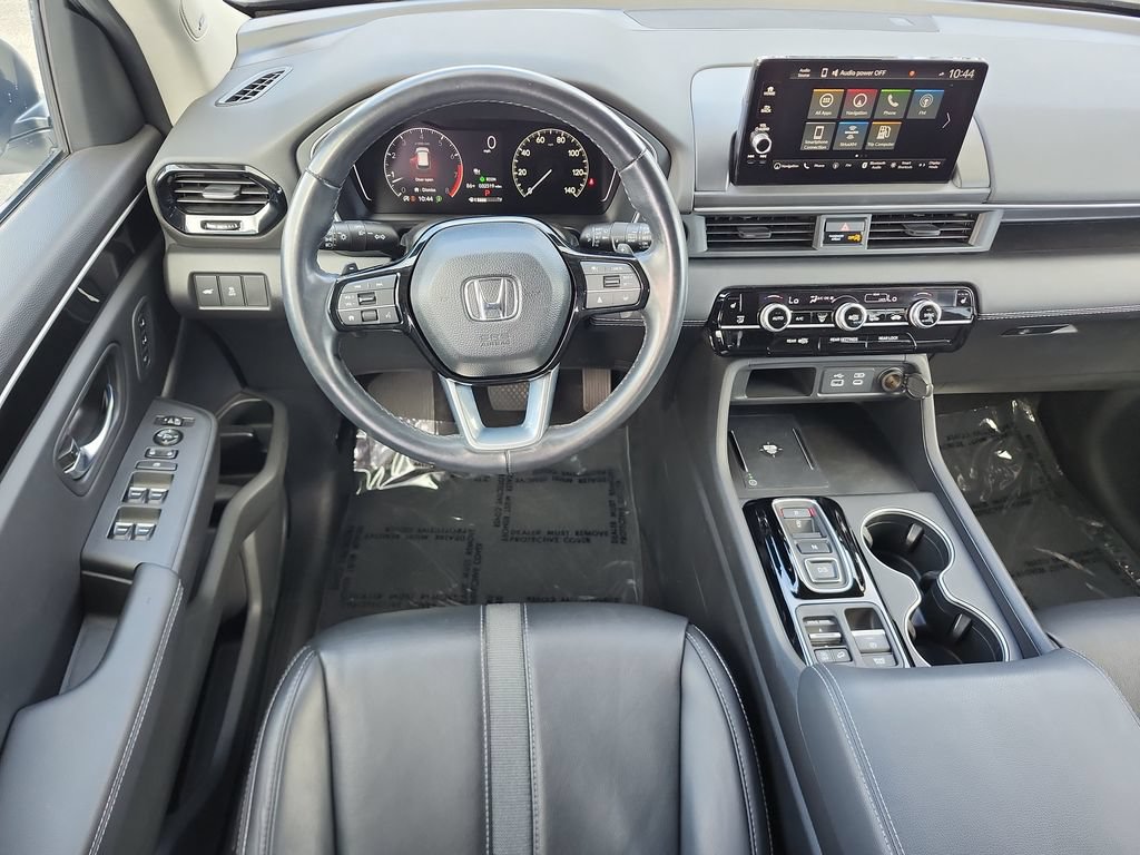 Certified 2023 Honda Pilot Touring image 19