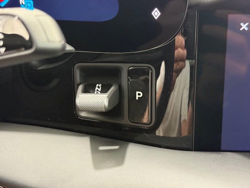 New 2025 Porsche Taycan AWD/4WD image 21