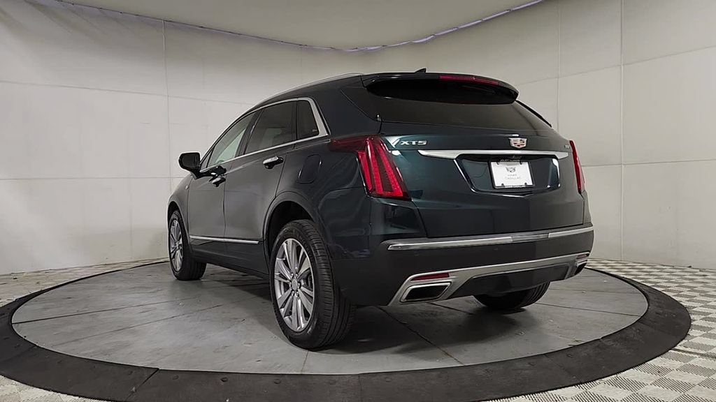 Used 2024 Cadillac XT5 Premium Luxury w/ Technology Package FWD image 6