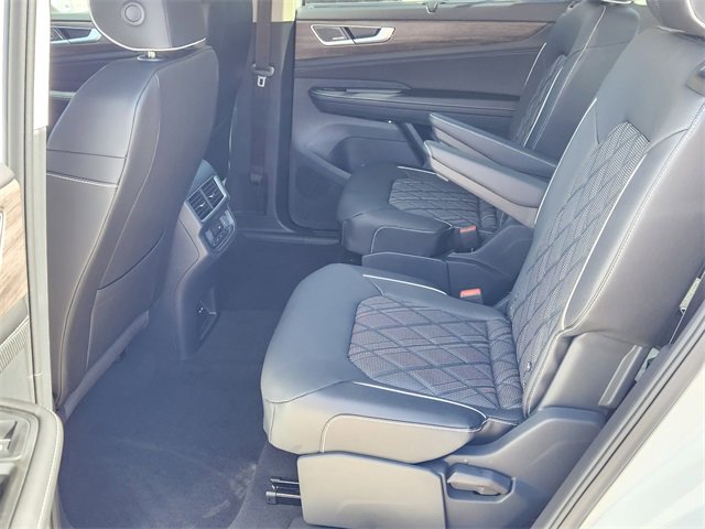 New 2026 Volkswagen Atlas SEL Premium R-Line image 8