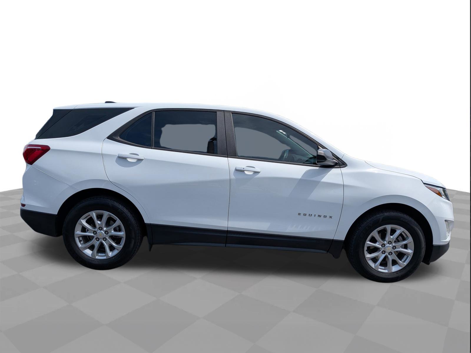 Certified 2020 Chevrolet Equinox LS image 3