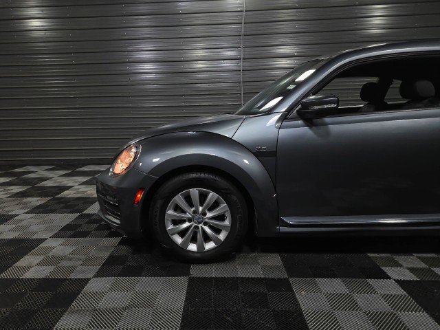 Used 2019 Volkswagen Beetle 2.0T S image 33