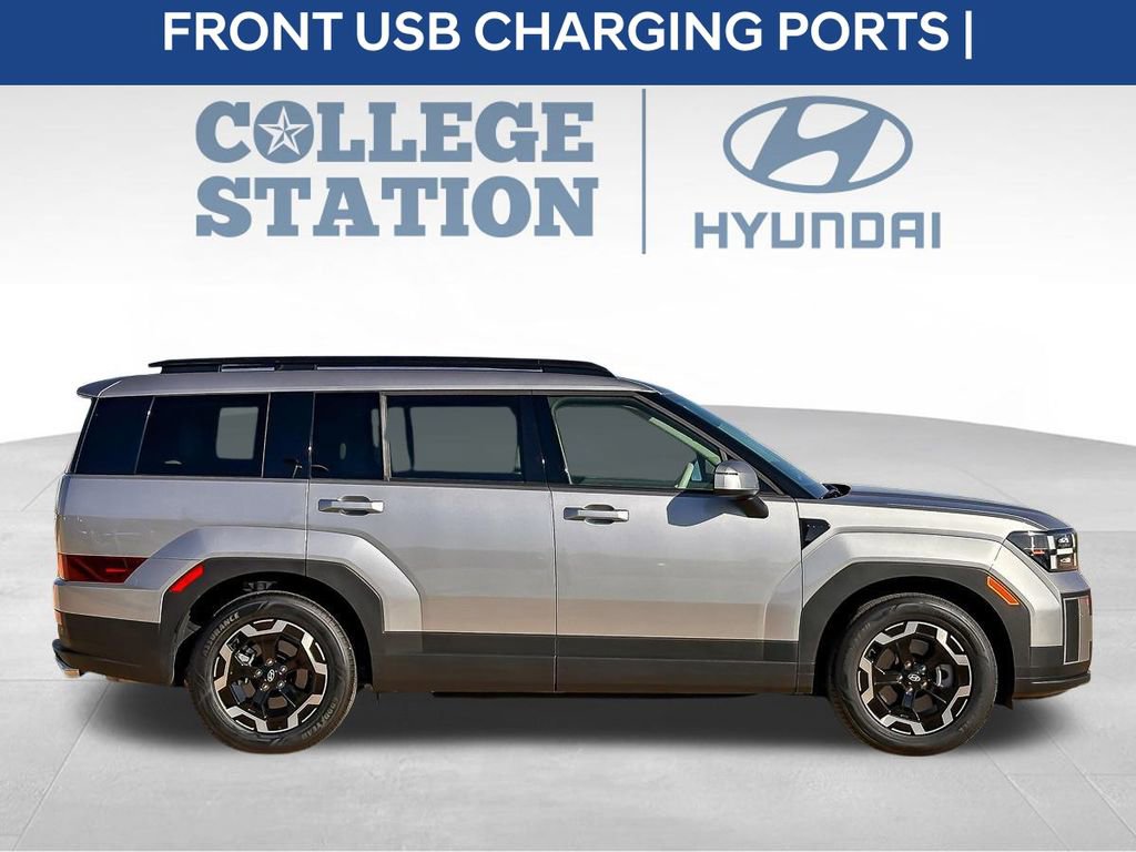 Used 2025 Hyundai Santa Fe SEL FWD image 11