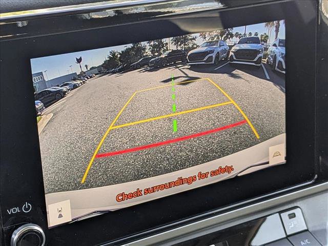 Used 2025 Toyota Camry LE FWD image 13