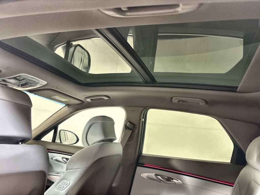 New 2027 Genesis GV70 2.5T Advanced AWD/4WD image 16