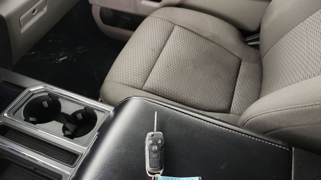 Used 2020 Ford F150 XLT w/ Equipment Group 302A Luxury image 19