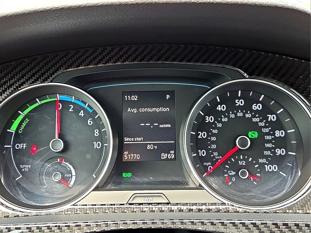 Used 2016 Volkswagen e-Golf SE w/ DC Fast Charging Package FWD image 23