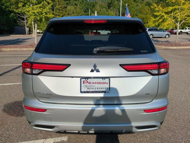 Used 2024 Mitsubishi Outlander SE image 5