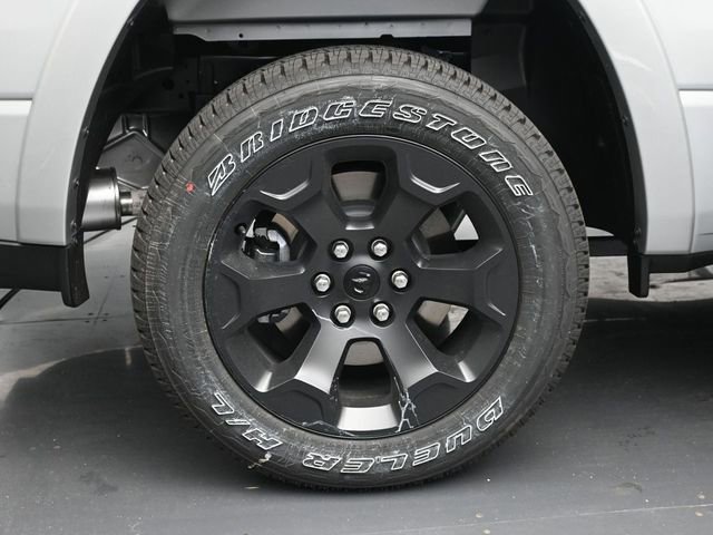 New 2026 RAM 1500 4x4 Crew Cab image 32