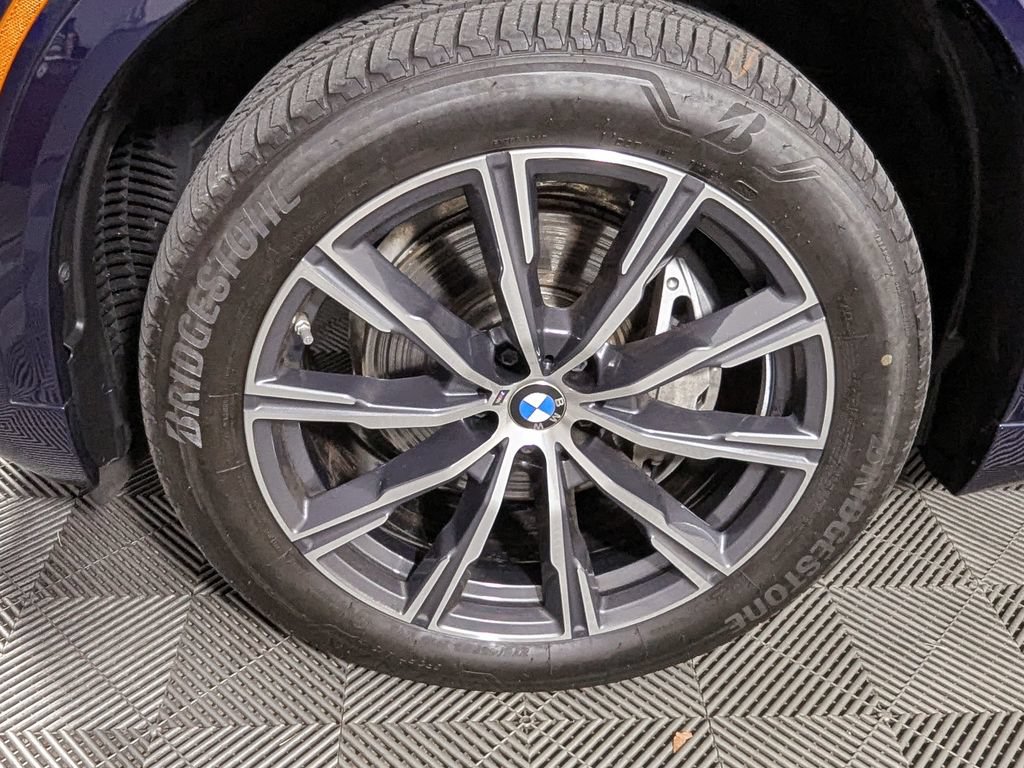 Used 2026 BMW X5 xDrive40i w/ M Sport Package AWD/4WD image 52
