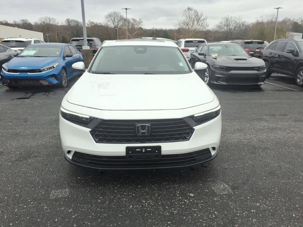 Used 2023 Honda Accord EX image 2