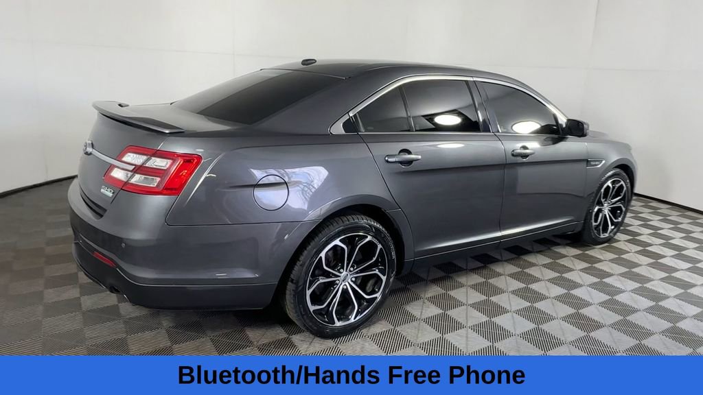 Used 2016 Ford Taurus SHO image 11