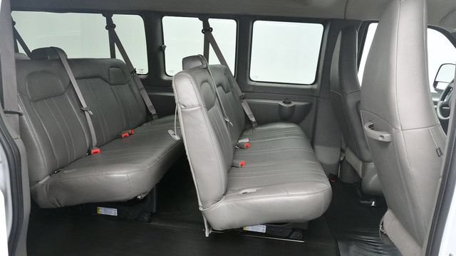 Used 2024 Chevrolet Express 3500 LS RWD image 9