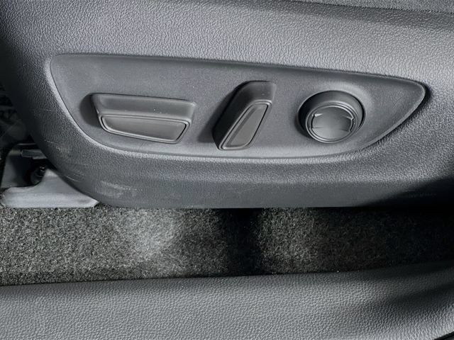 Used 2025 Toyota RAV4 XLE w/ Convenience Package FWD image 13