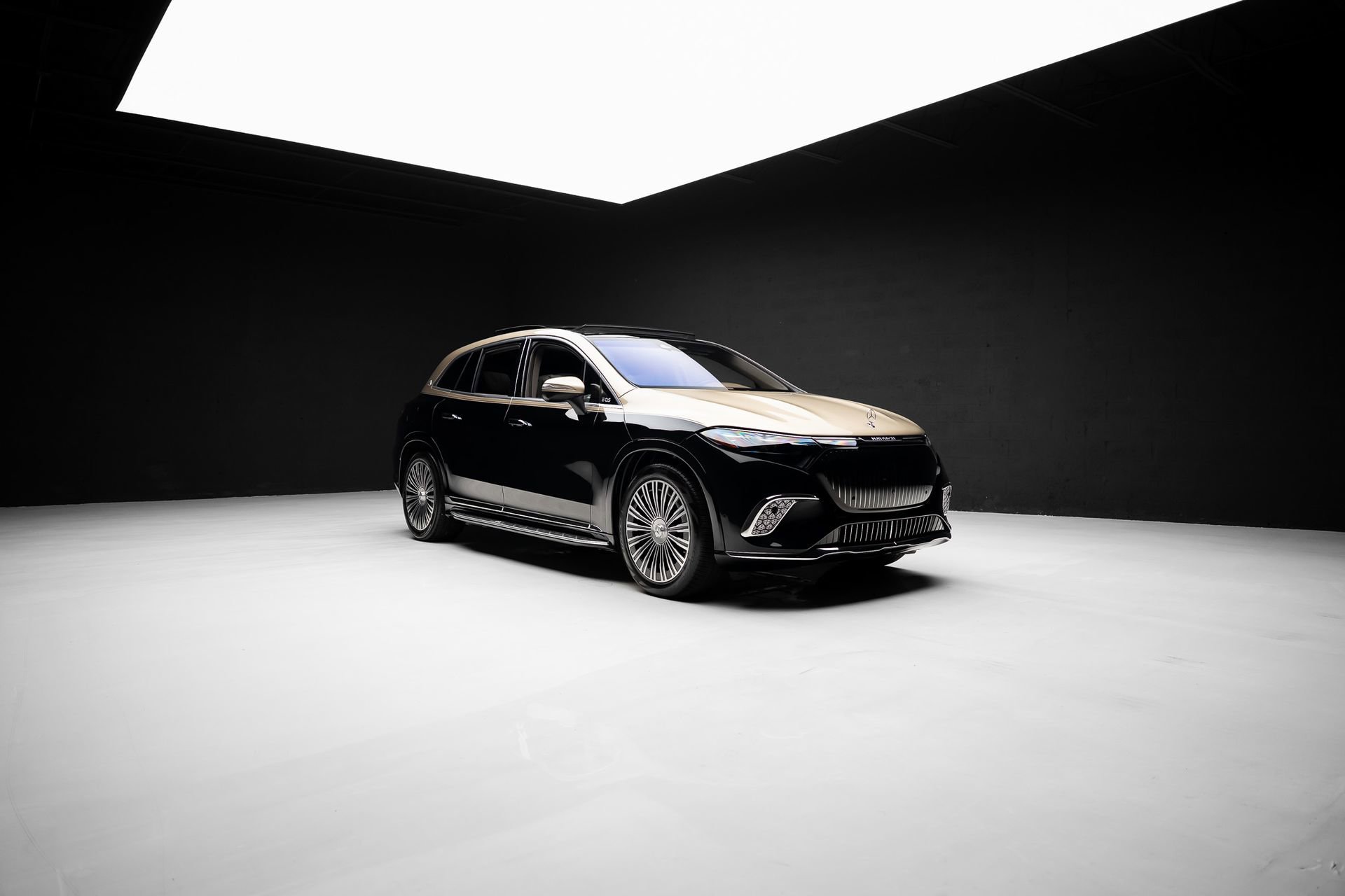 Used 2024 Mercedes-Benz Maybach EQS 680 4MATIC image 91