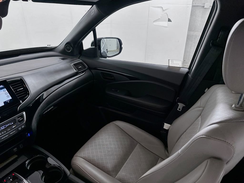 Used 2022 Honda Passport Elite image 24
