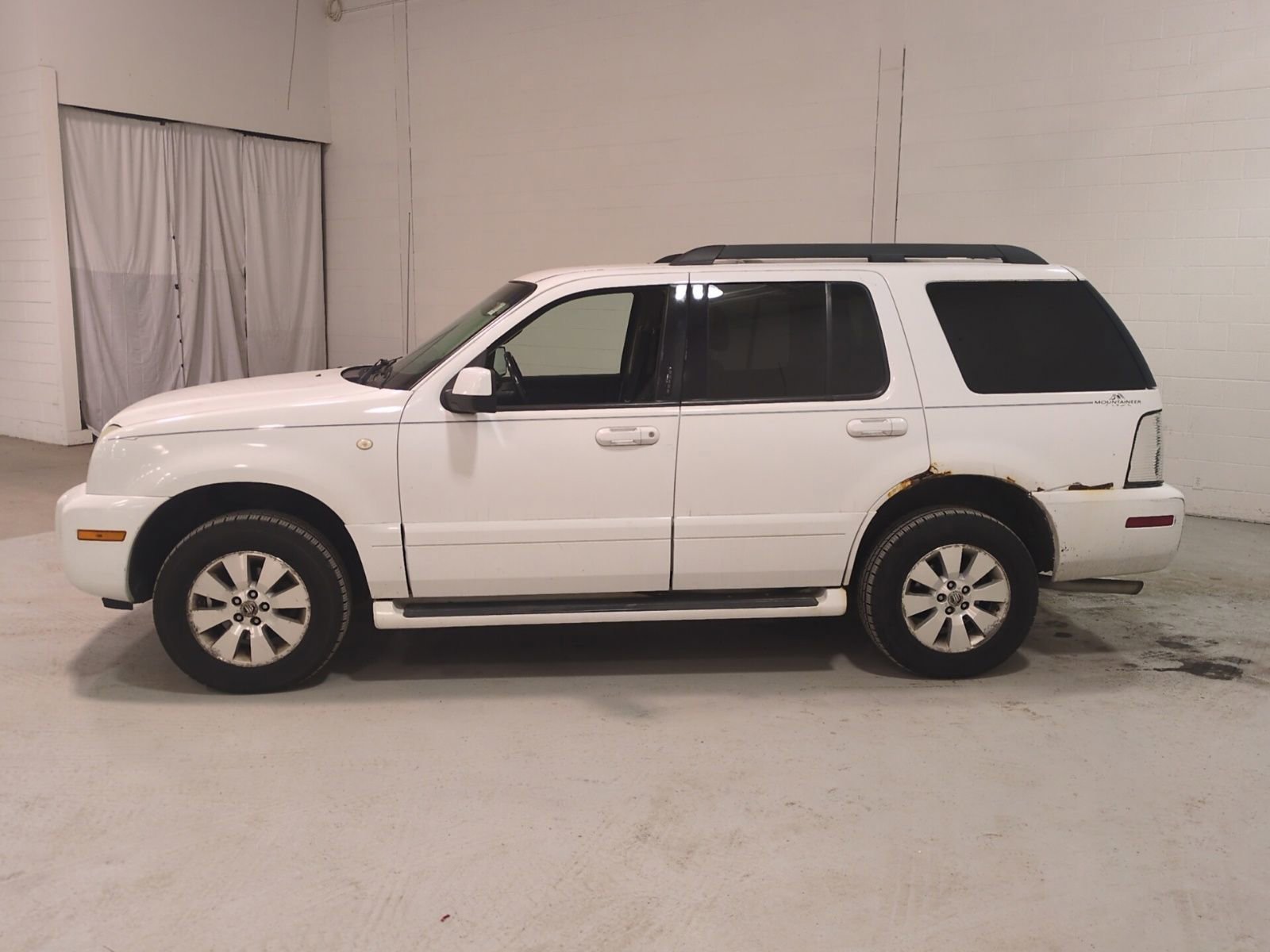 Used 2006 Mercury Mountaineer Luxury image 6
