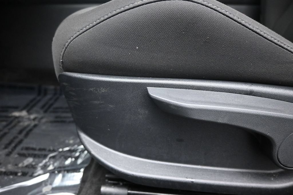 Used 2025 Hyundai Elantra SEL FWD image 10