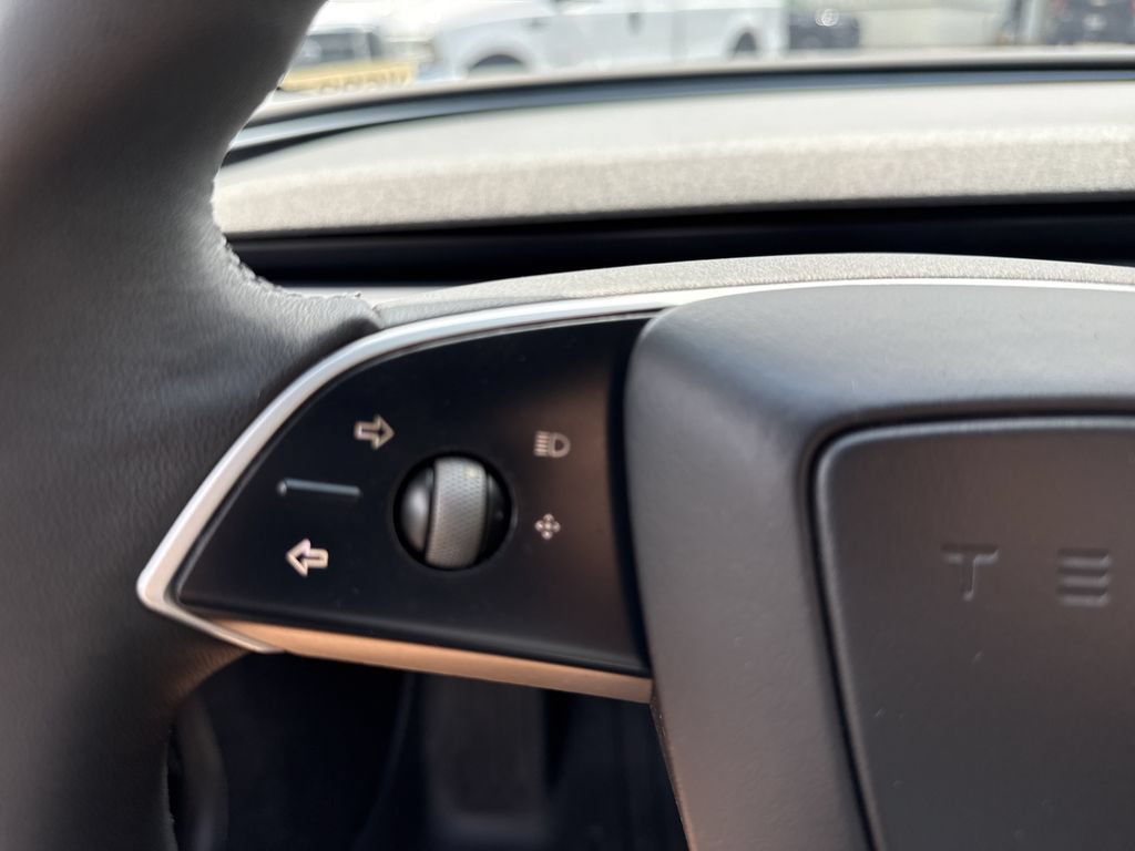 Used 2025 Tesla Model 3 Long Range AWD/4WD image 24