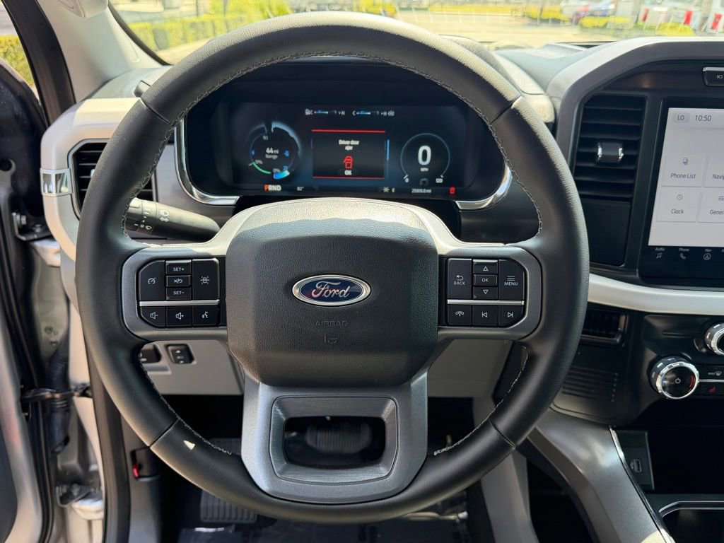 Used 2023 Ford F150 Lightning XLT AWD/4WD image 28