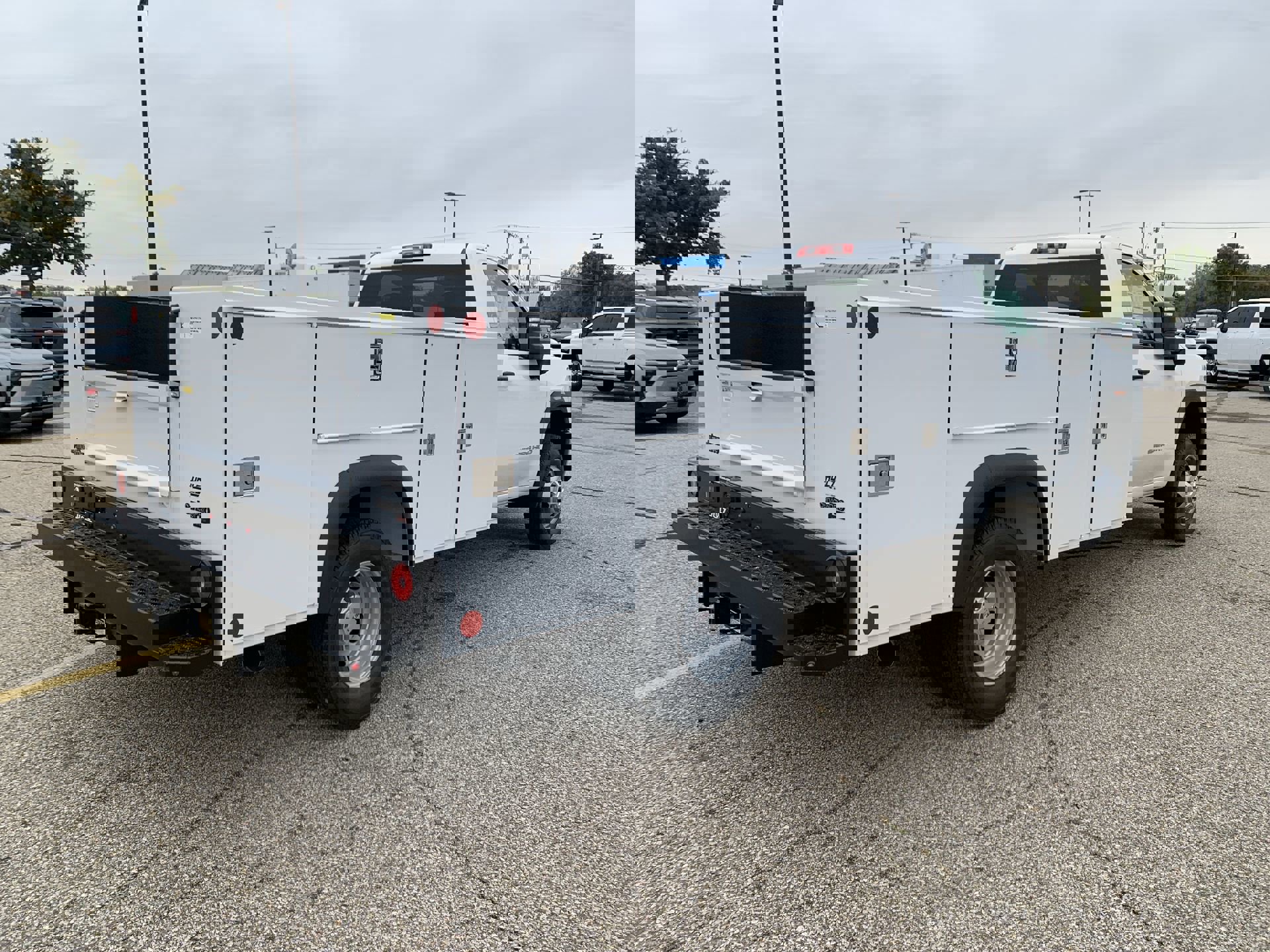 New 2025 GMC Sierra 3500 Pro w/ Convenience Package image 39