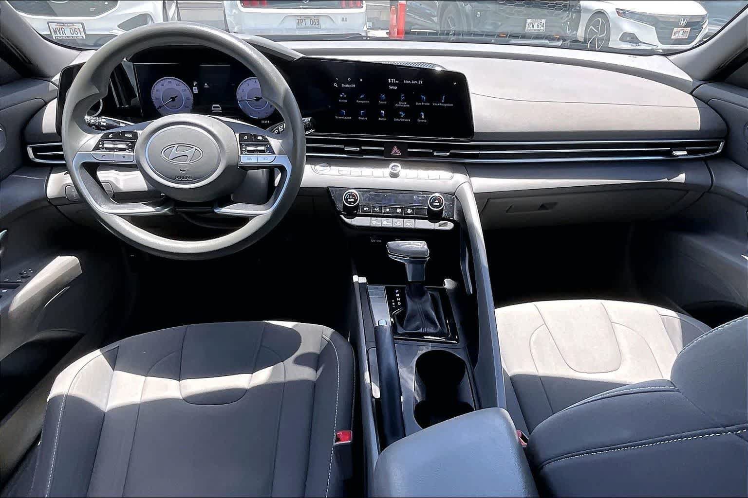 Used 2024 Hyundai Elantra SEL FWD image 10
