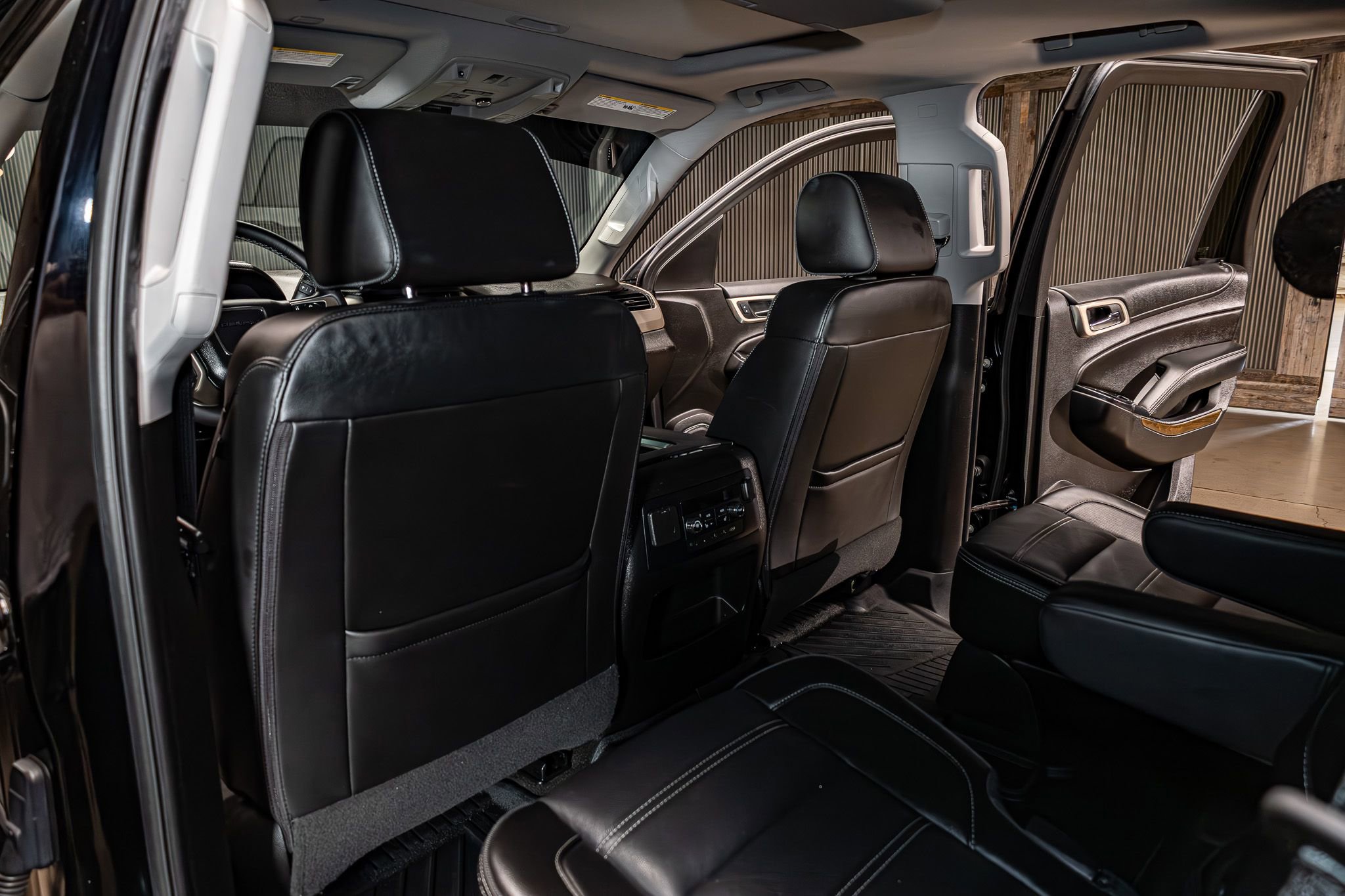 Used 2018 GMC Yukon Denali w/ Denali Ultimate Package AWD/4WD image 20