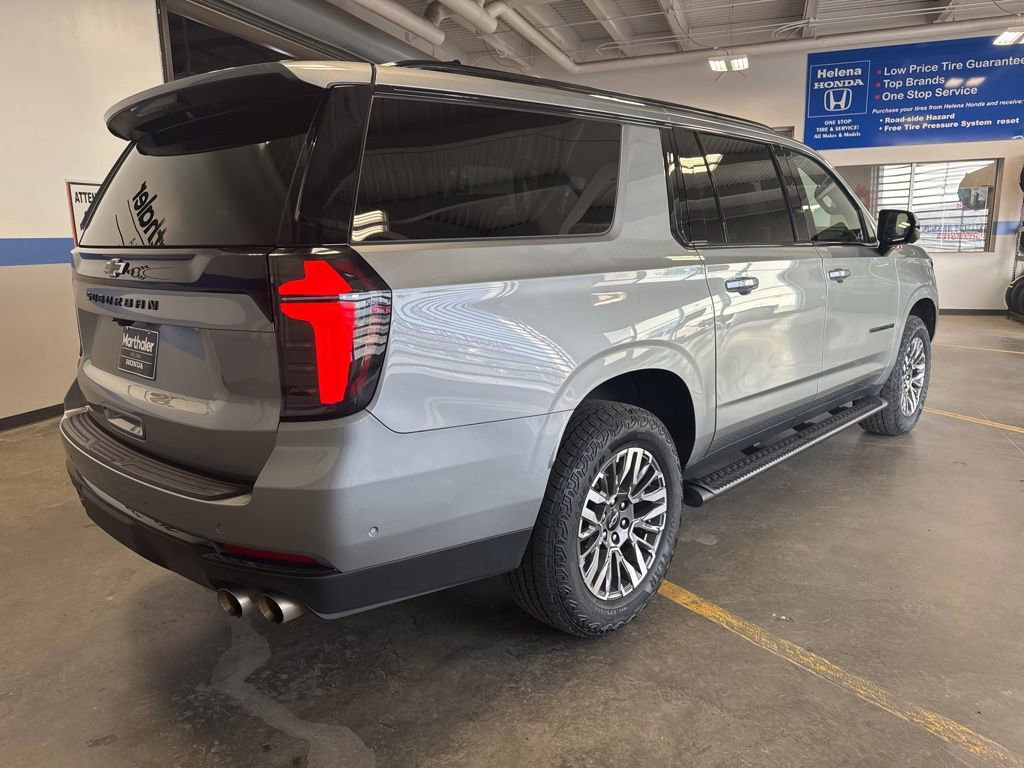 Used 2025 Chevrolet Suburban Z71 AWD/4WD image 8