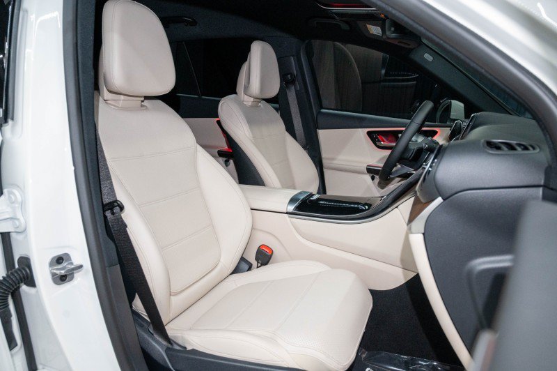 New 2026 Mercedes-Benz GLC 300 image 11