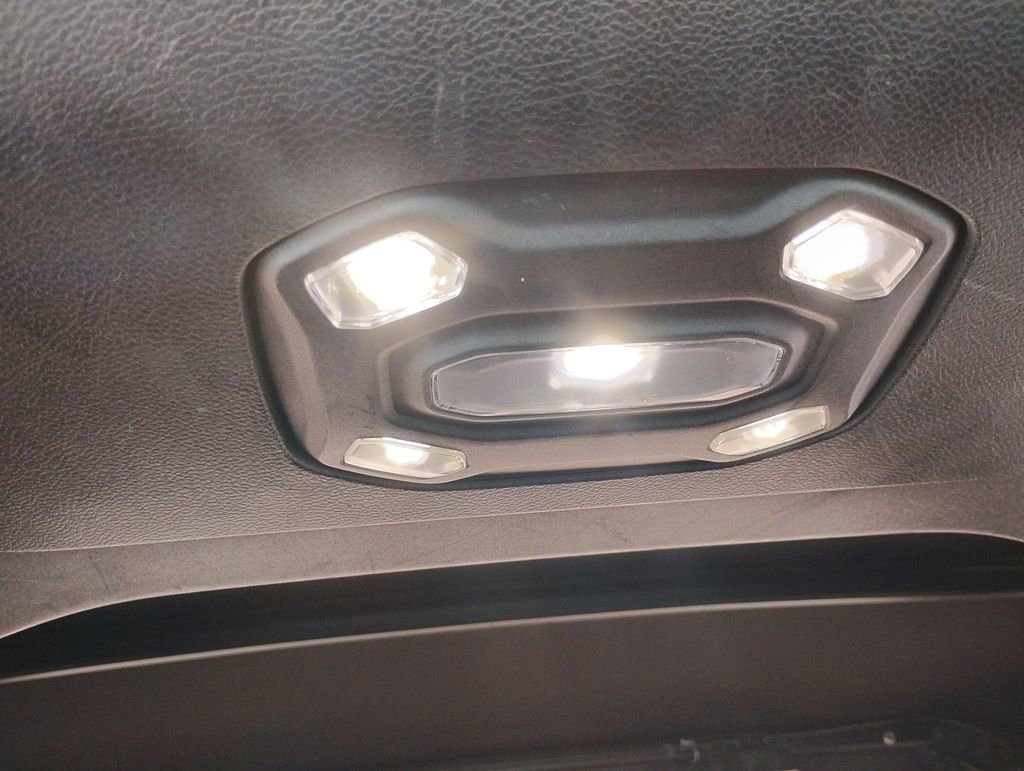 Used 2020 Jeep Wrangler Sport AWD/4WD image 42