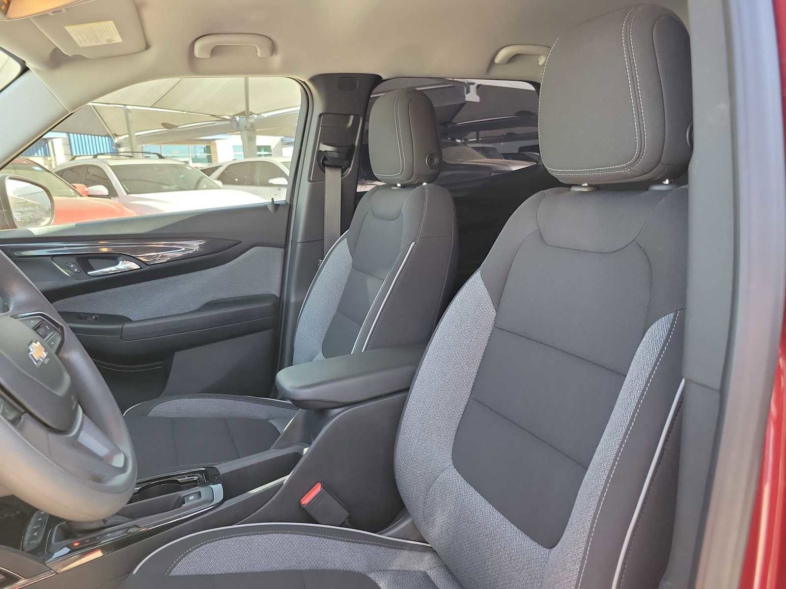 Used 2025 Chevrolet TrailBlazer LS w/ LS Convenience Package image 11